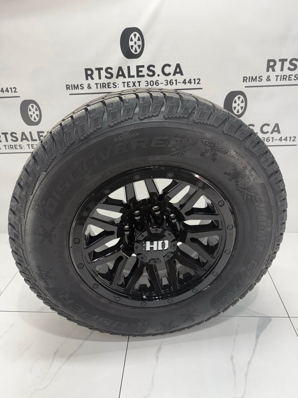 275/70/18 Cooper Snow Claw Winter Tires 18" Fast HD Rims 8x165