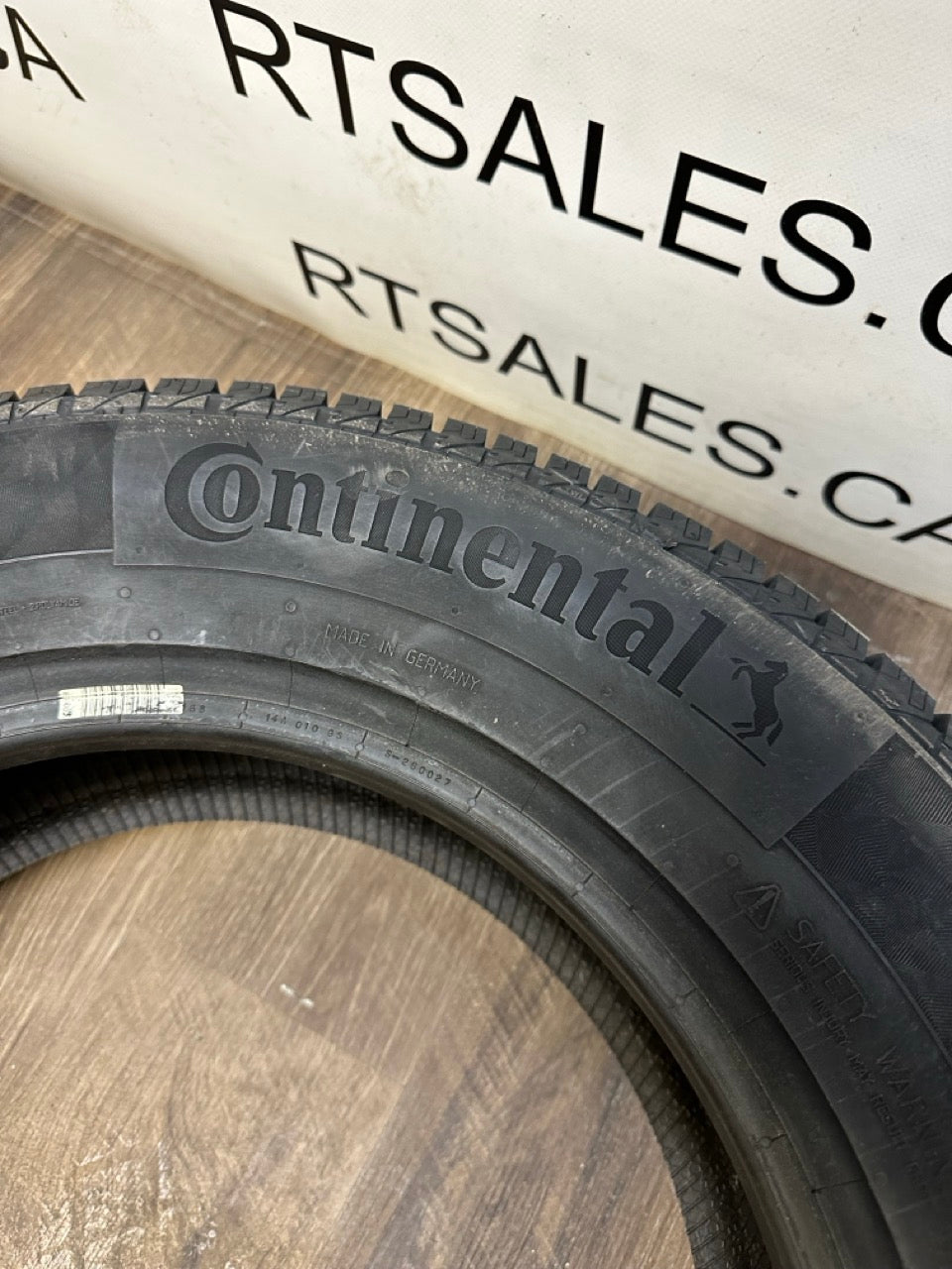215/65/16 Continental VikingContact 7 XL Winter Tires