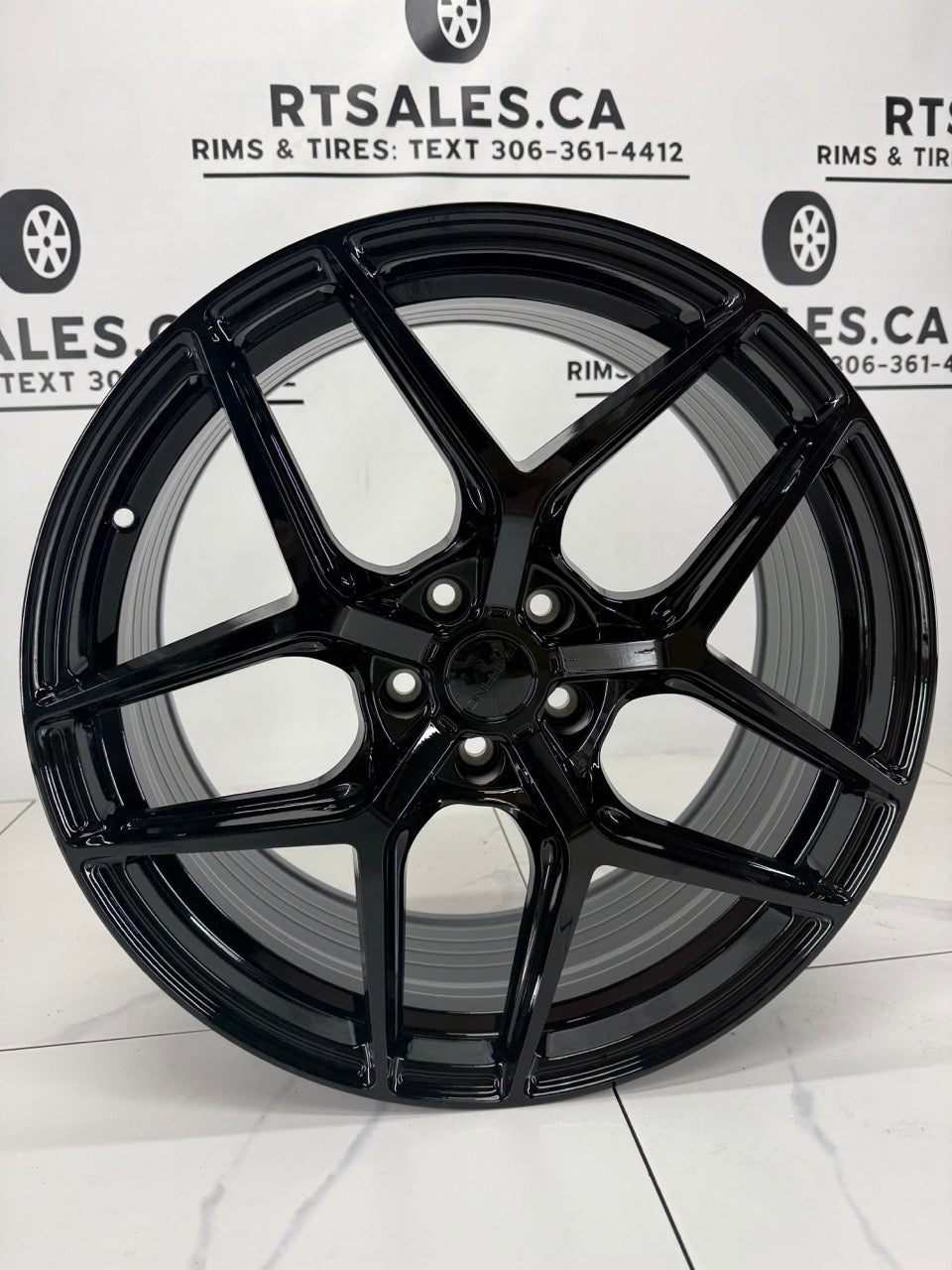 20X8.5 RUF552 Rims 5x114.3 Gloss Black