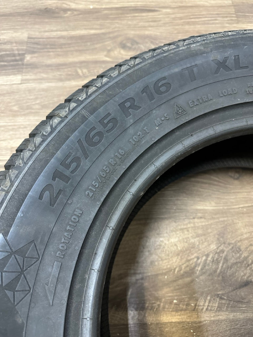215/65/16 Continental VikingContact 7 XL Winter Tires