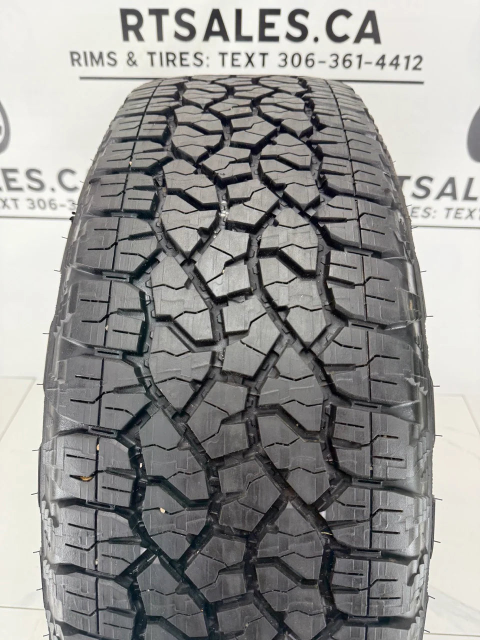 275/65/20 Goodyear Factory CHEVY Rims 8x180 (Takeoffs)