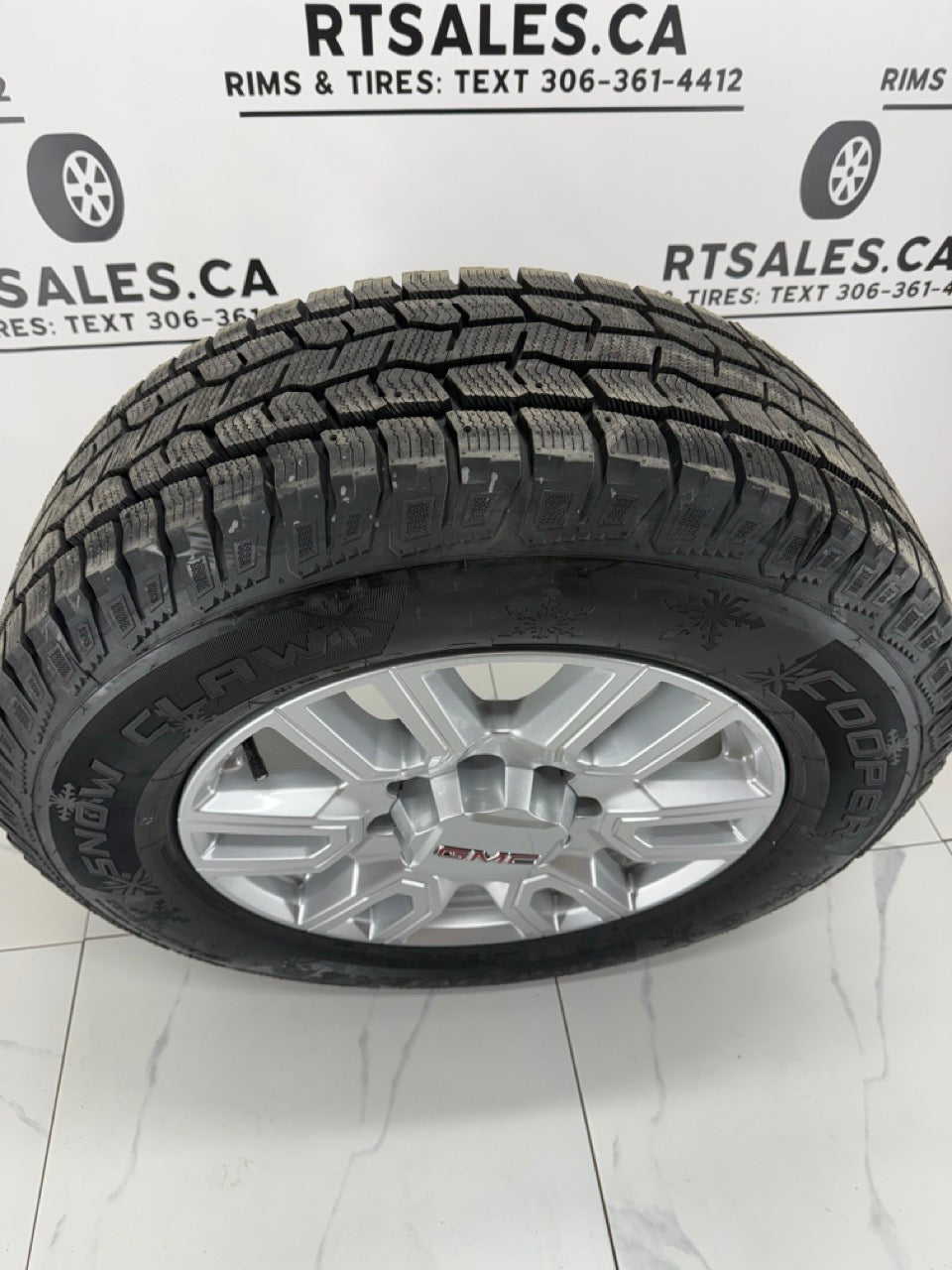 275/65/20 Cooper Winter tires 20" GMC 2500/3500 OEM Rims 8x180