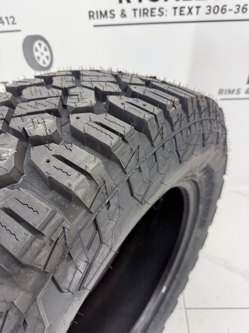 LT 295/65/20 Yokohama Geolandar A/T XD G017 E All Weather Tires