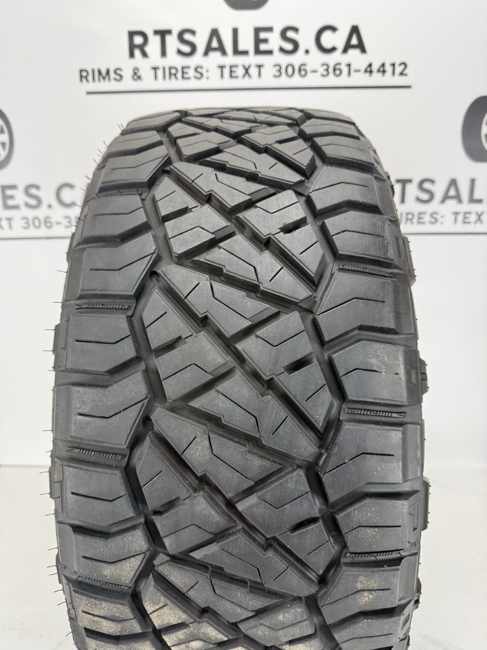 255/55/18 Nitto RIDGE GRAPPLER XL All season (takeoffs)