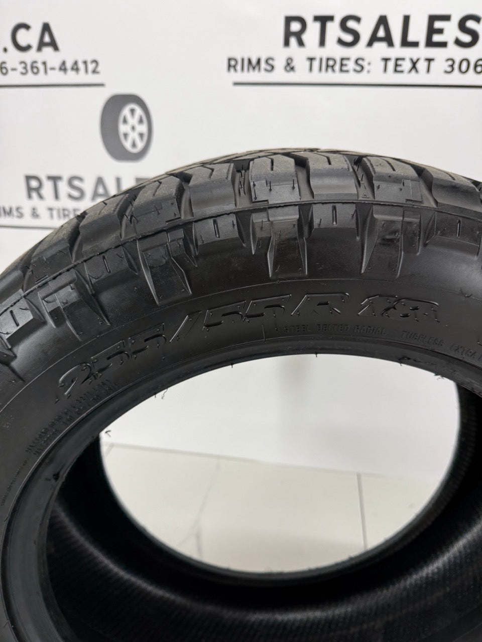 255/55/18 Nitto RIDGE GRAPPLER XL All season (takeoffs)