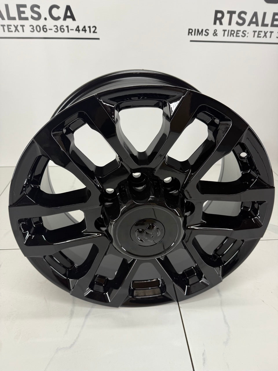 18x8 Replica Ram R273 Rims 8x165