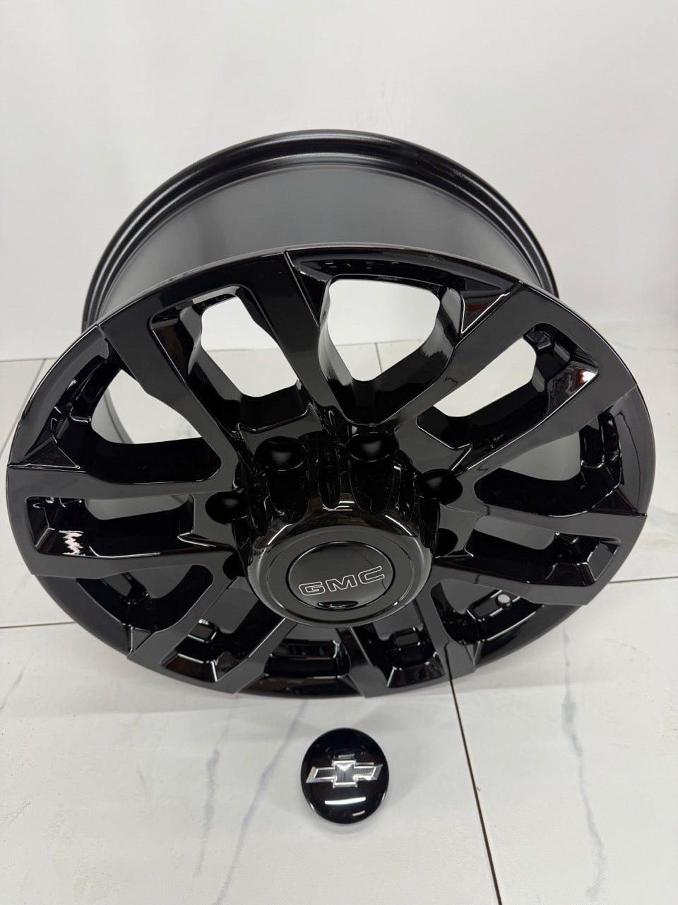 18x8 Replica R273 Rims 8x180