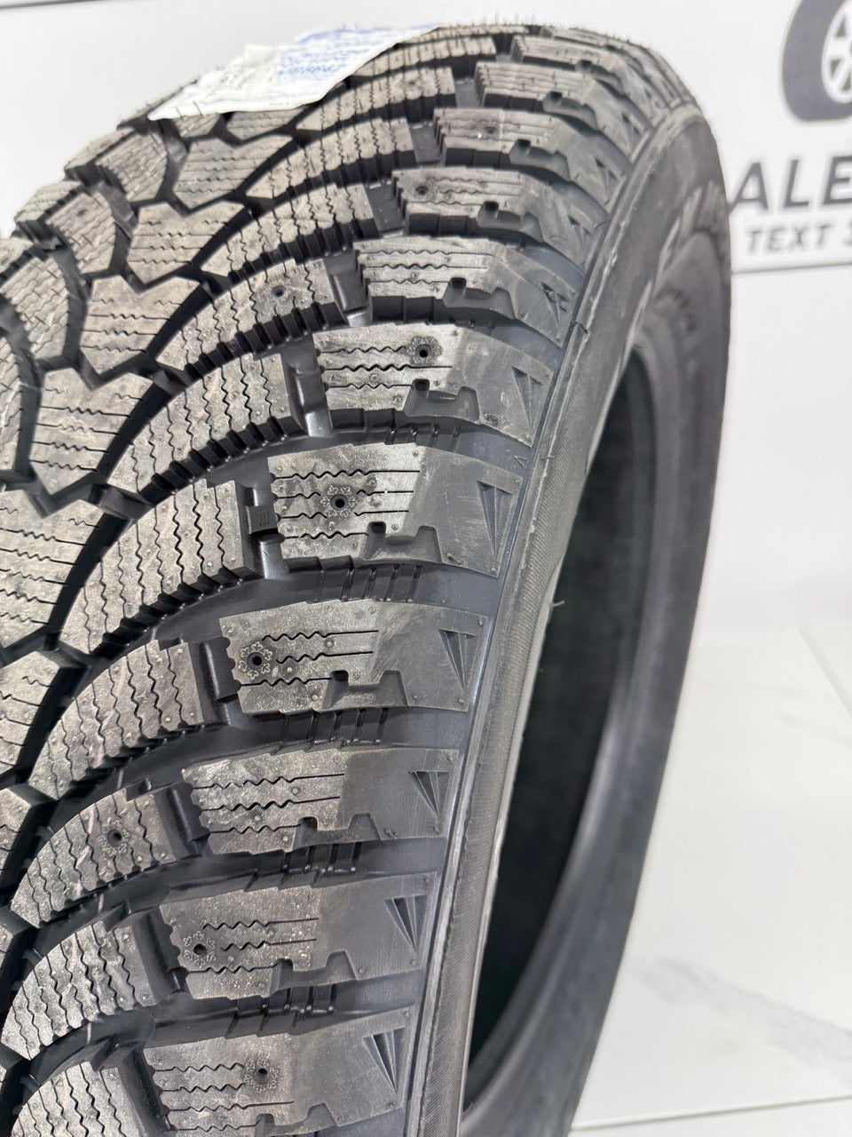 LT 275/60/20 Maxtrek Studdable Winter Tires 10 ply