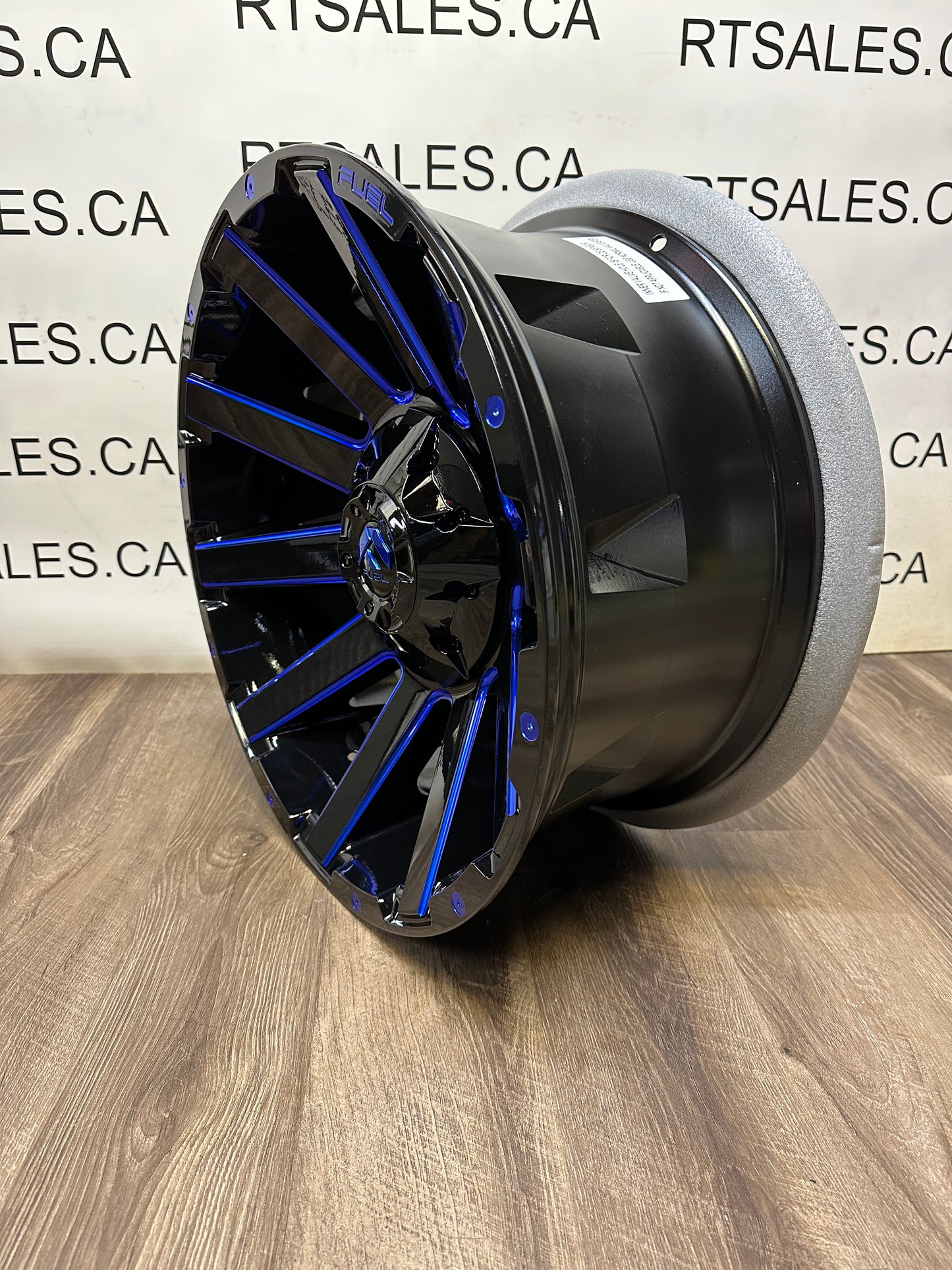 20x10 Fuel Contra Rims 8x165 -18