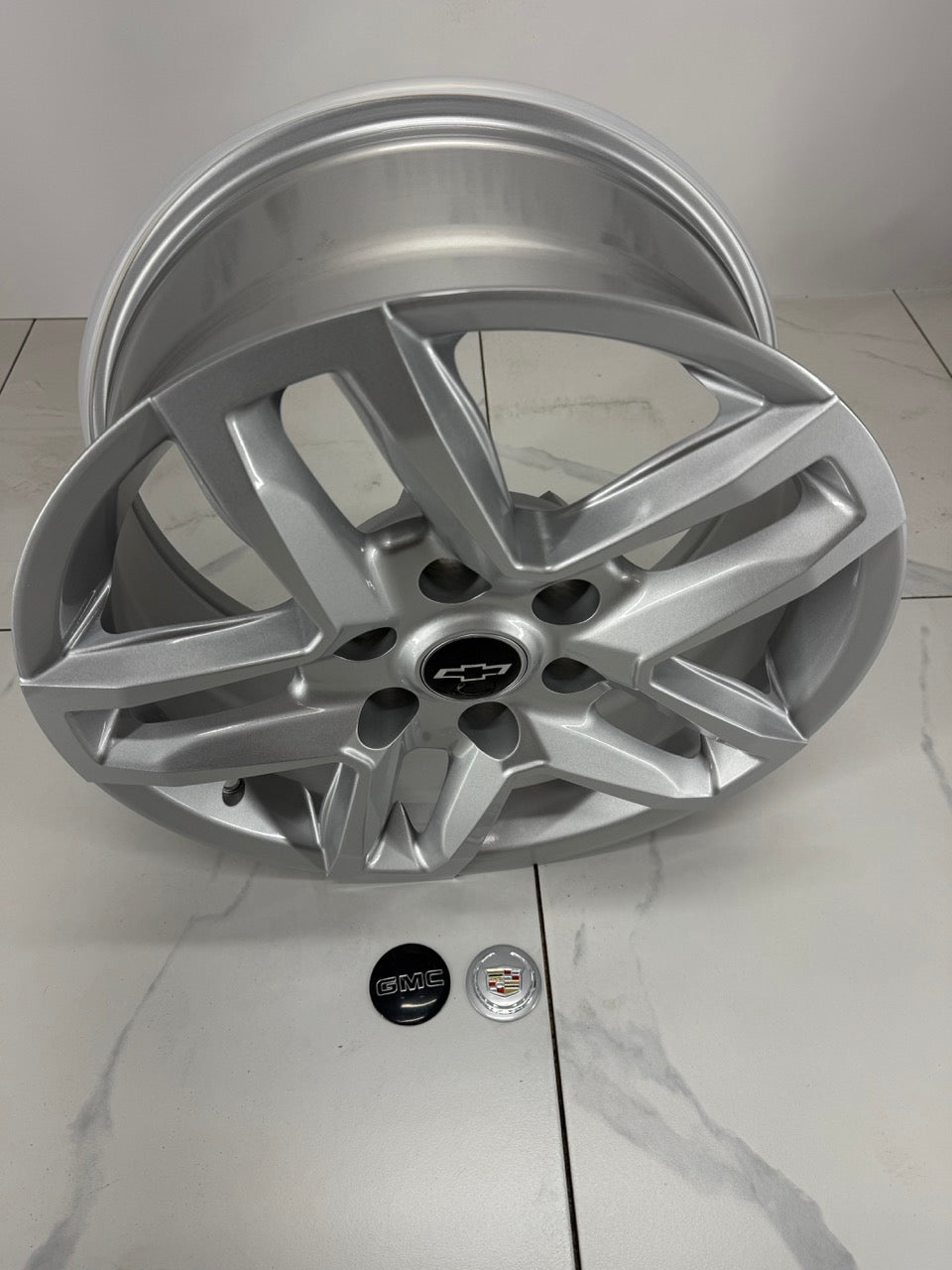 18x8 Replica 353 Silver Rims 6x139