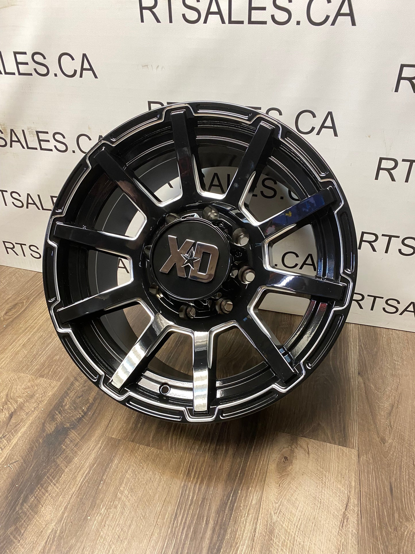 18x9 XD 847 Rims 8x170 0mm