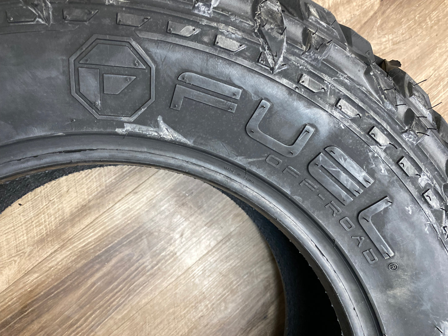 LT 33x12.5x18 Fuel Gripper M/T E All Season Tires