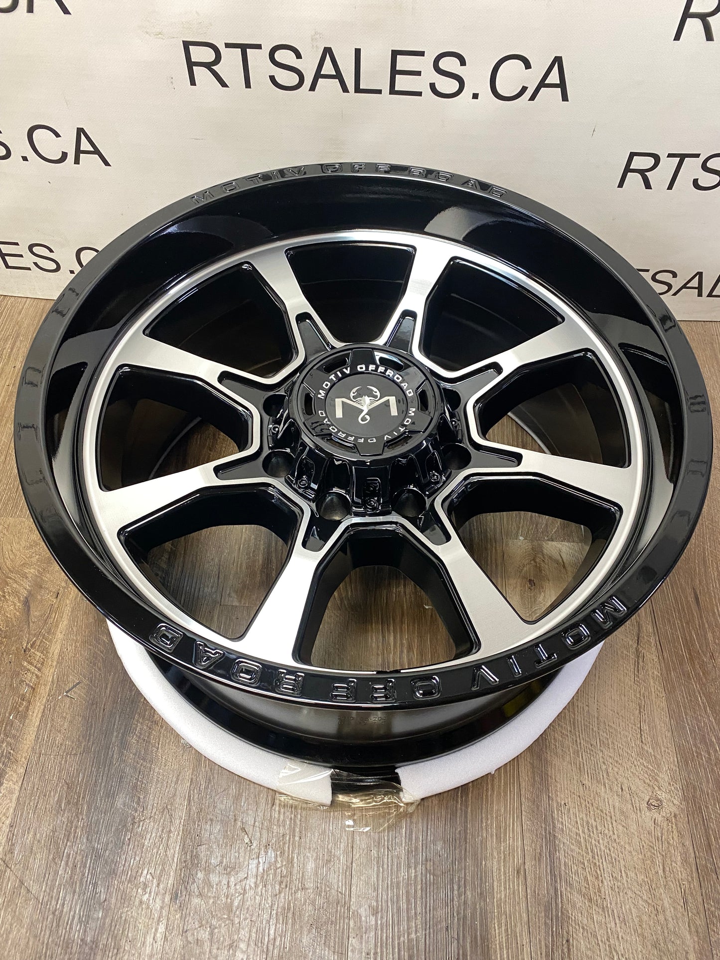 20x10 Motiv Rims 8x170