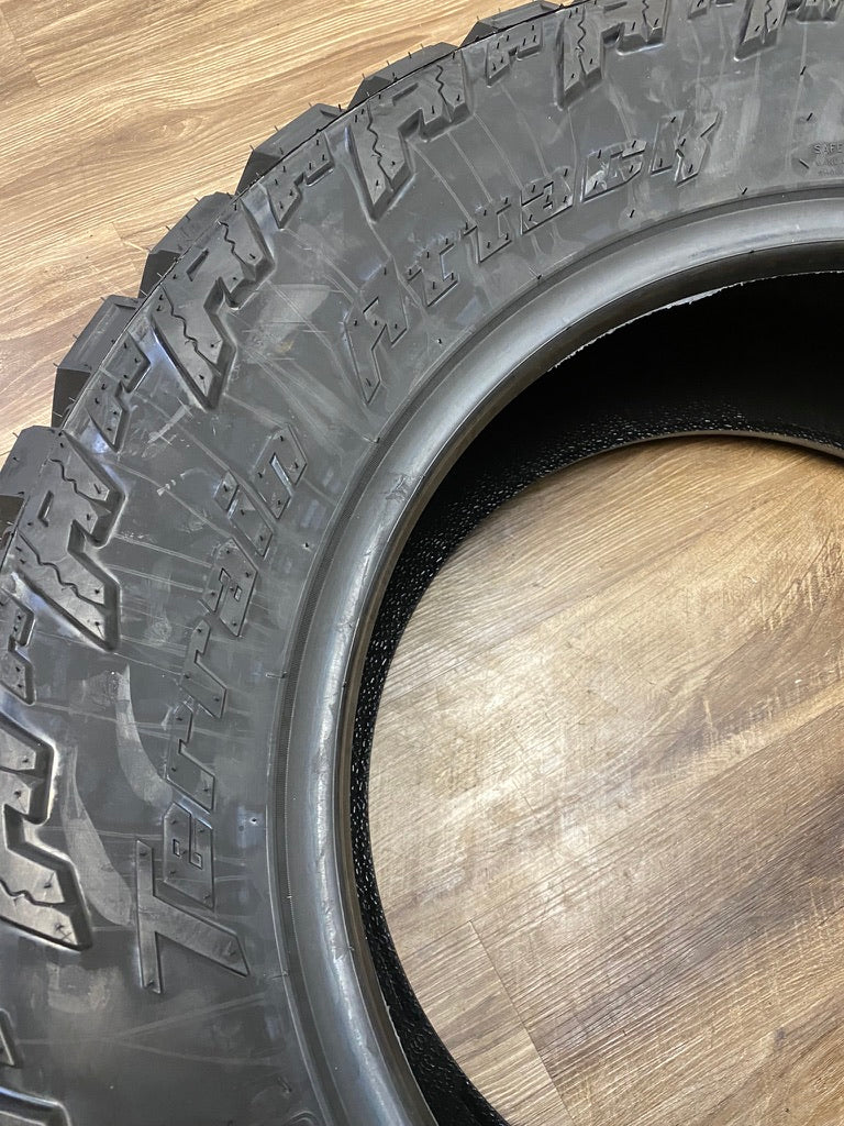 LT 35x11.5x20 Amp TERRAIN ATTACK M/T E All Season Tires