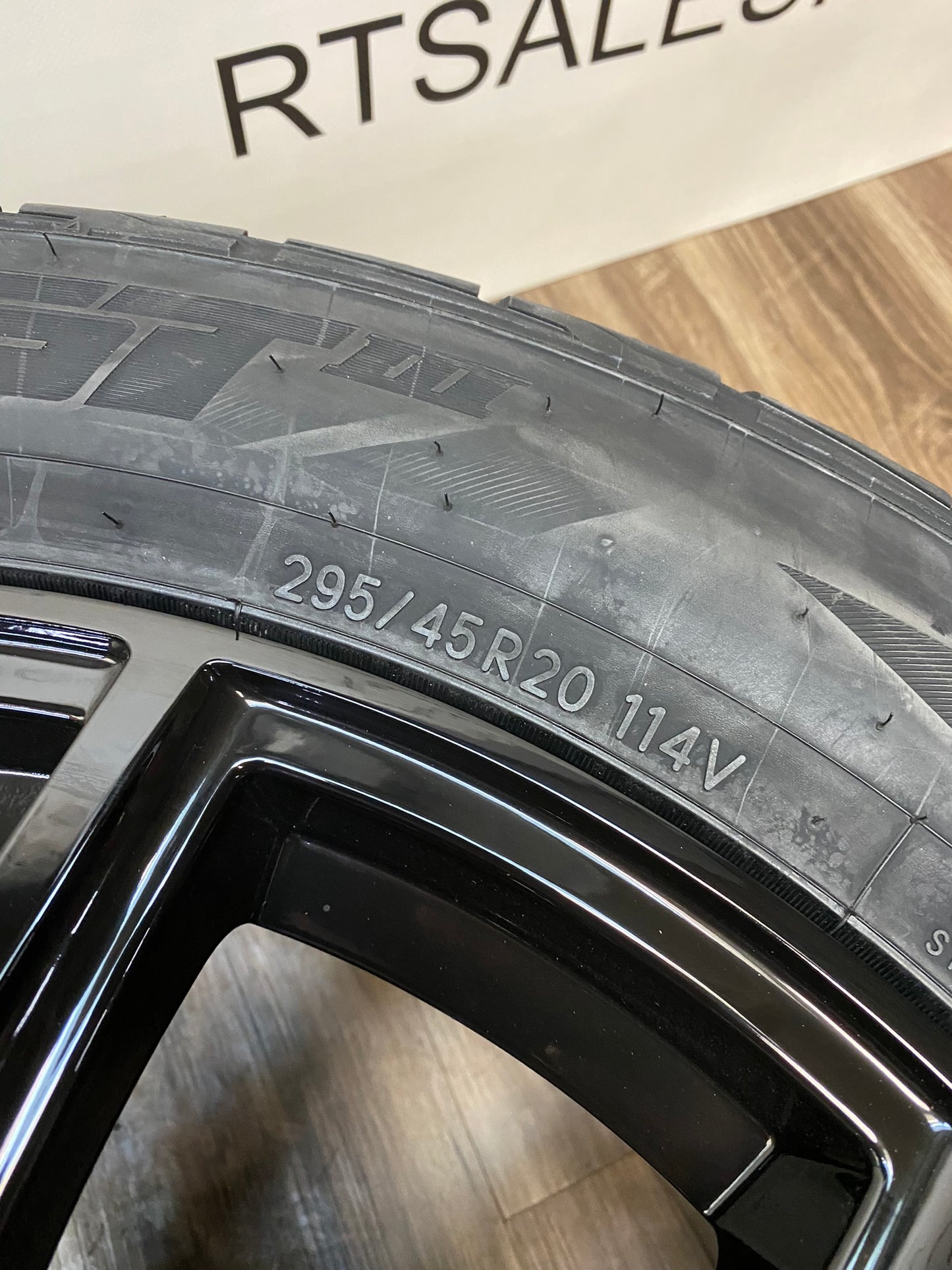 295/45/20 toyo tires Jeep Grand Cherokee SRT Rims 5x127