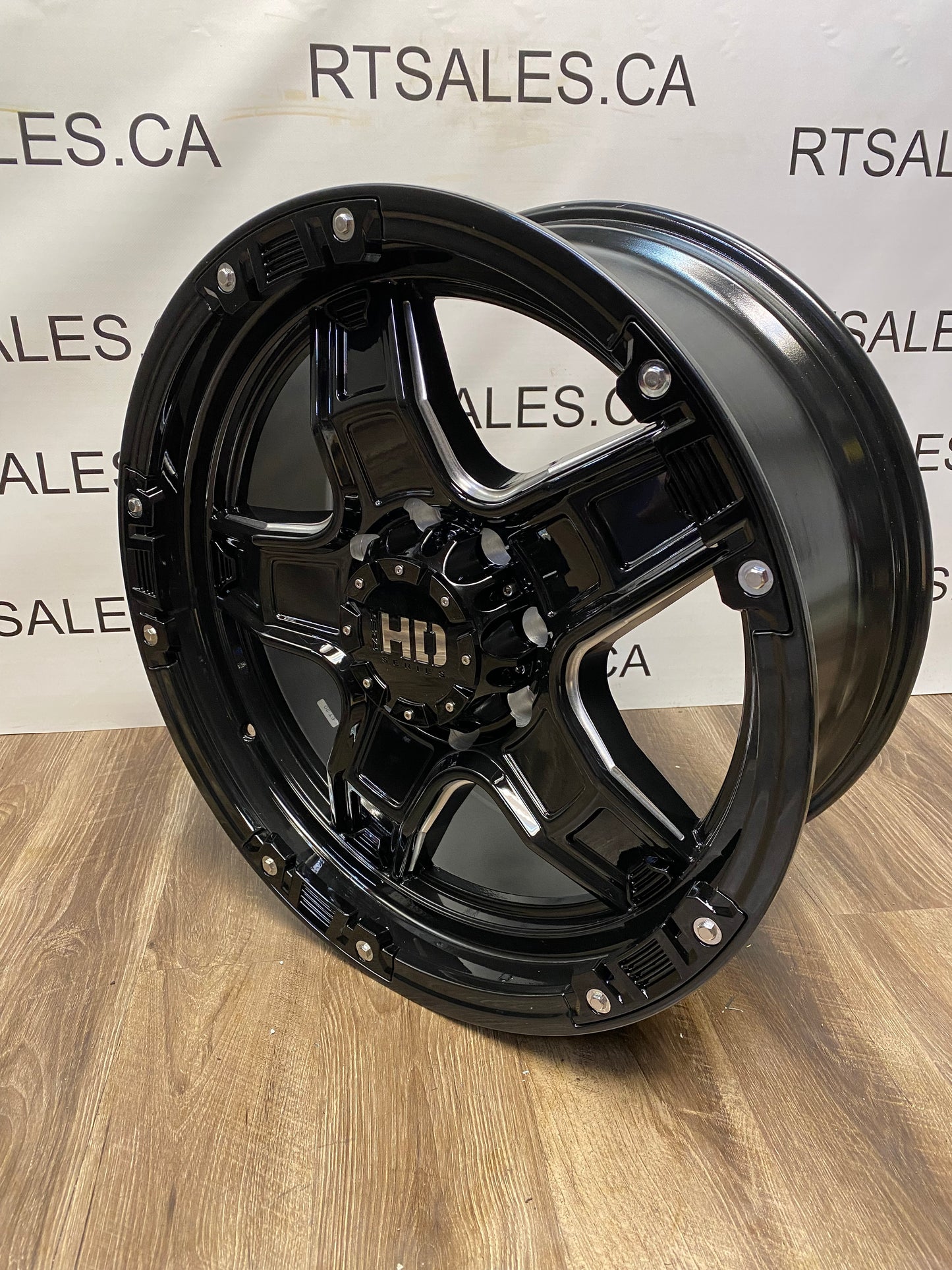 22x9.5 Fast HD Rampage Rims 8x170 - R&T Sales