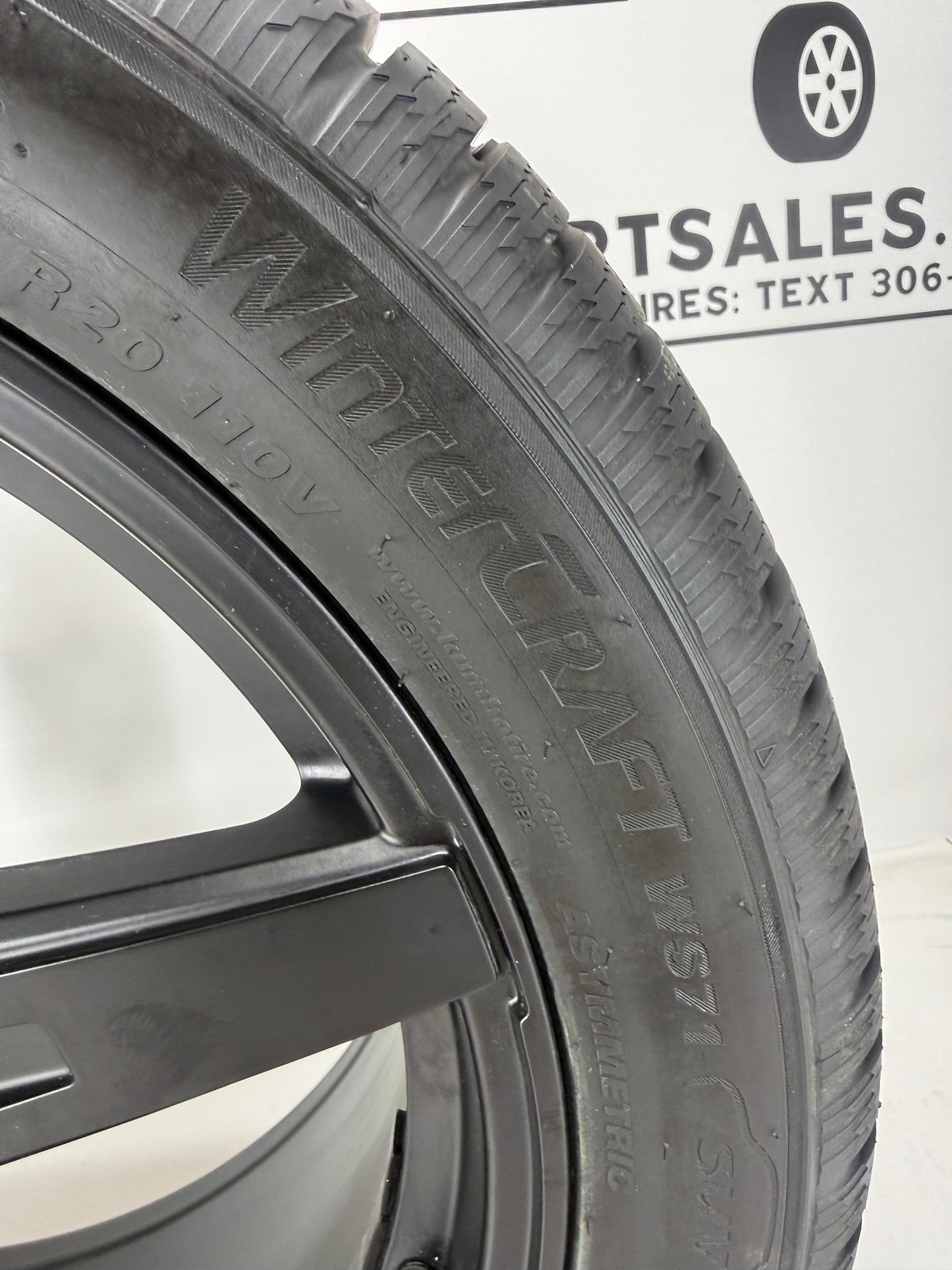 295/40/20 Kumho Winter Tires on 20" Braelin Rims - Audi Q7, Porsche Cayenne, VW Touareg (Takeoffs)