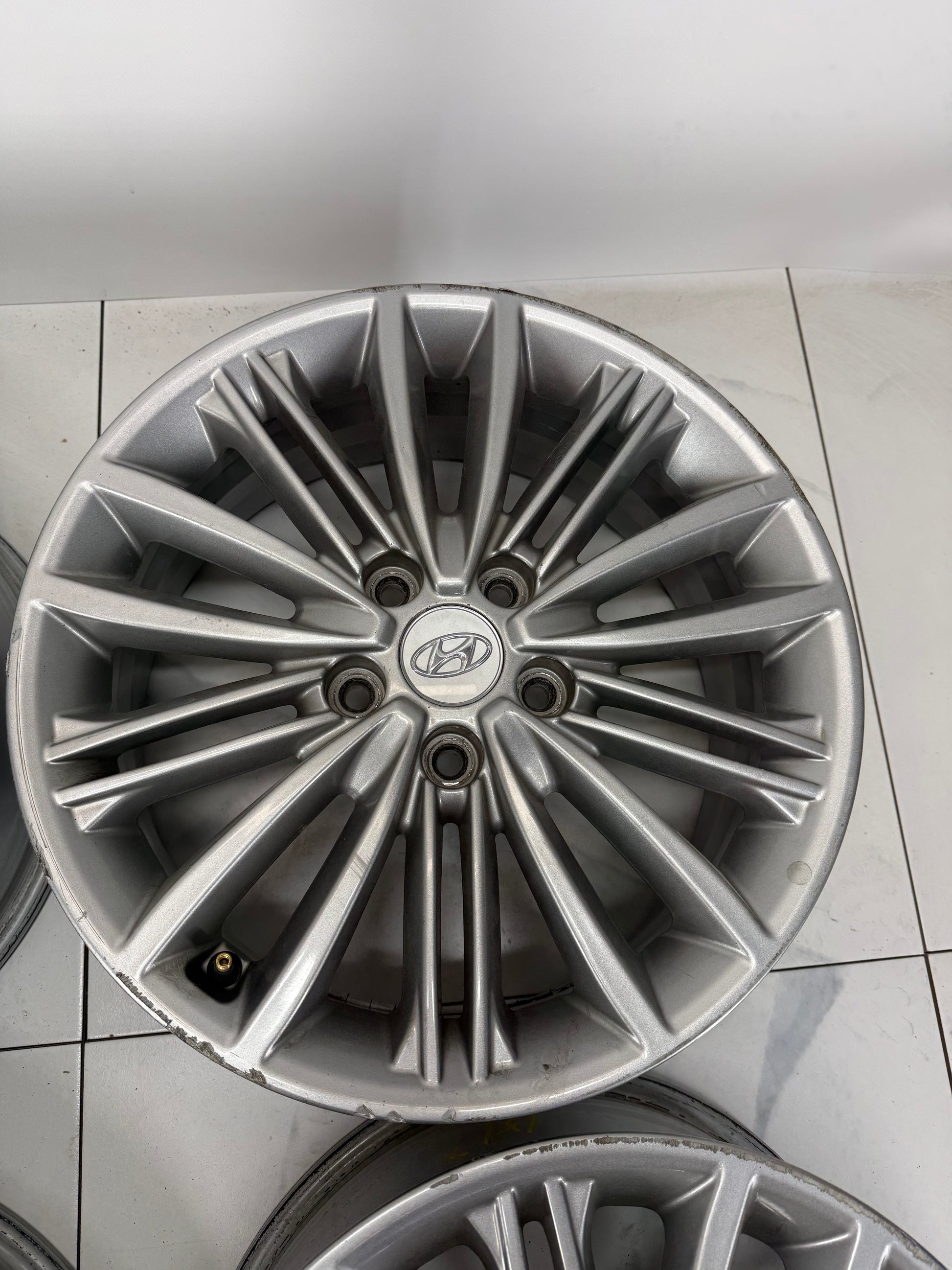 17x7 Hyundai Factory OEM Rims 5x114.3 (Used) - R&T Sales
