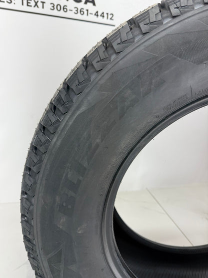 275/50/22 Bridgestone BLIZZAK DM-V2 XL Winter Tires