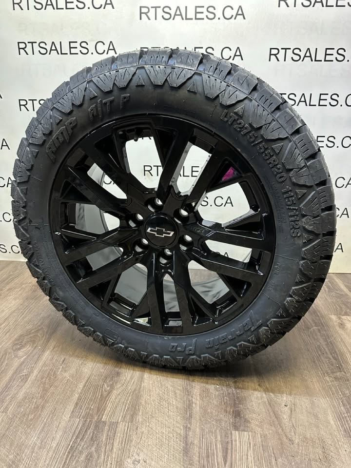 275/55/20 All season tires on rims Chevy GMC 1500