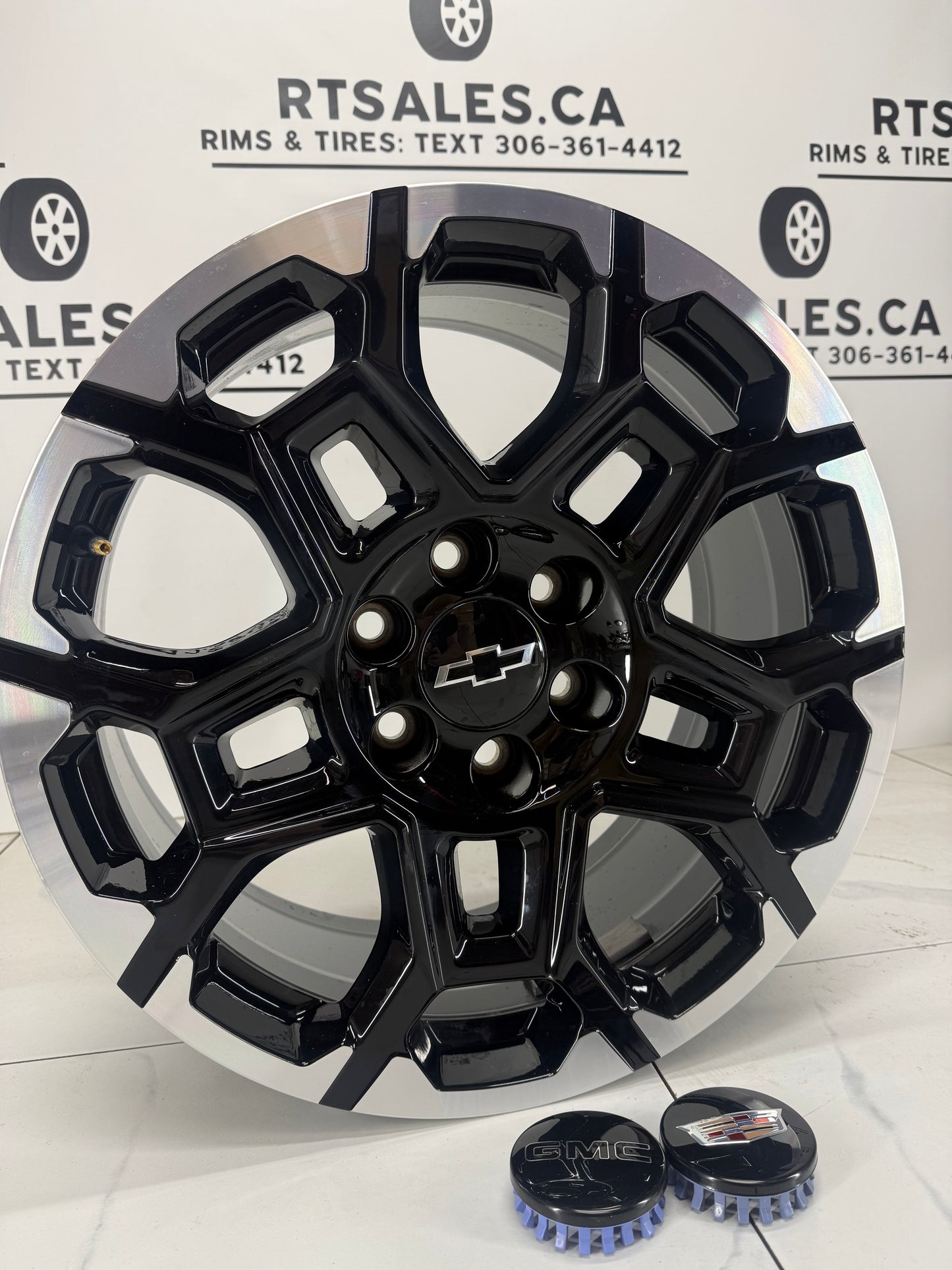 20x9 GM GMC CHEVY FACTORY OEM Rims 6x139 (Takeoffs)