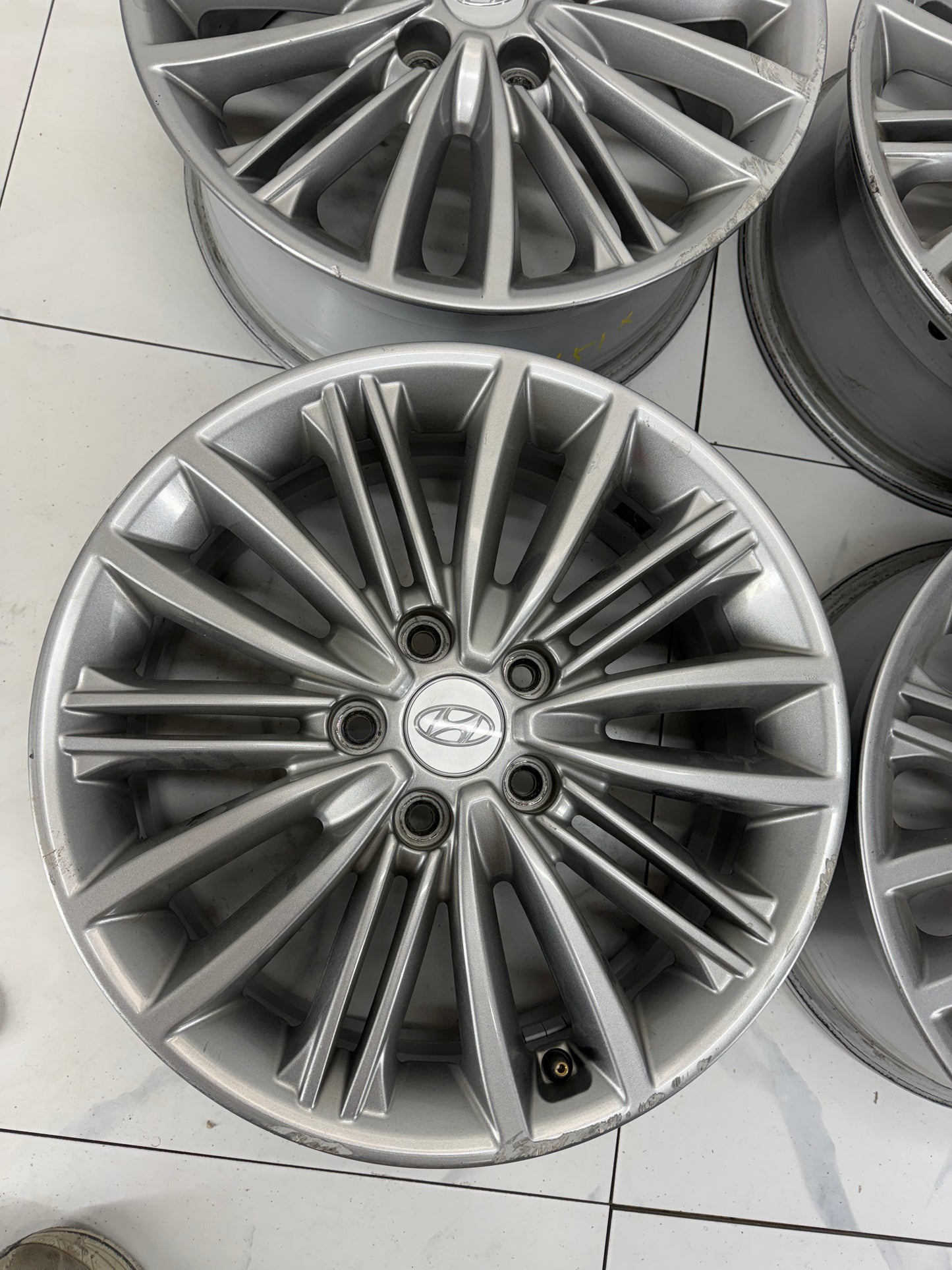 17x7 Hyundai Factory OEM Rims 5x114.3 (Used) - R&T Sales