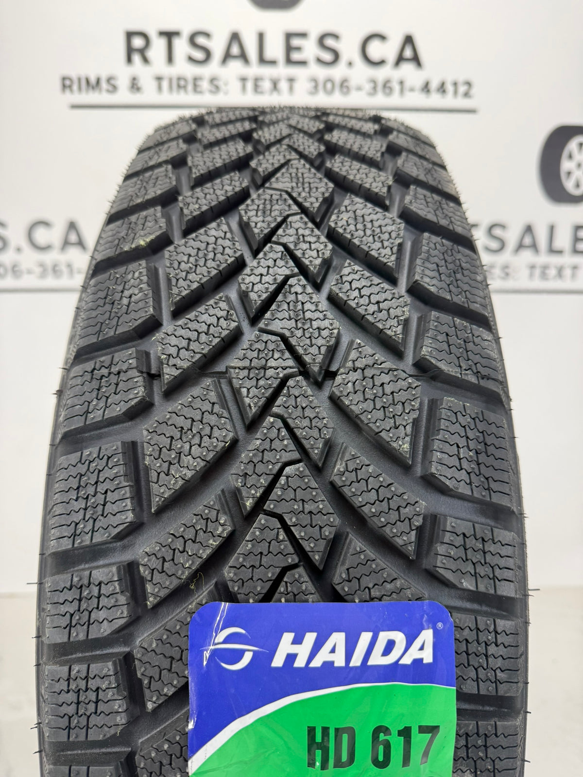 225/65R17 Haida HD617 Winter Tires
