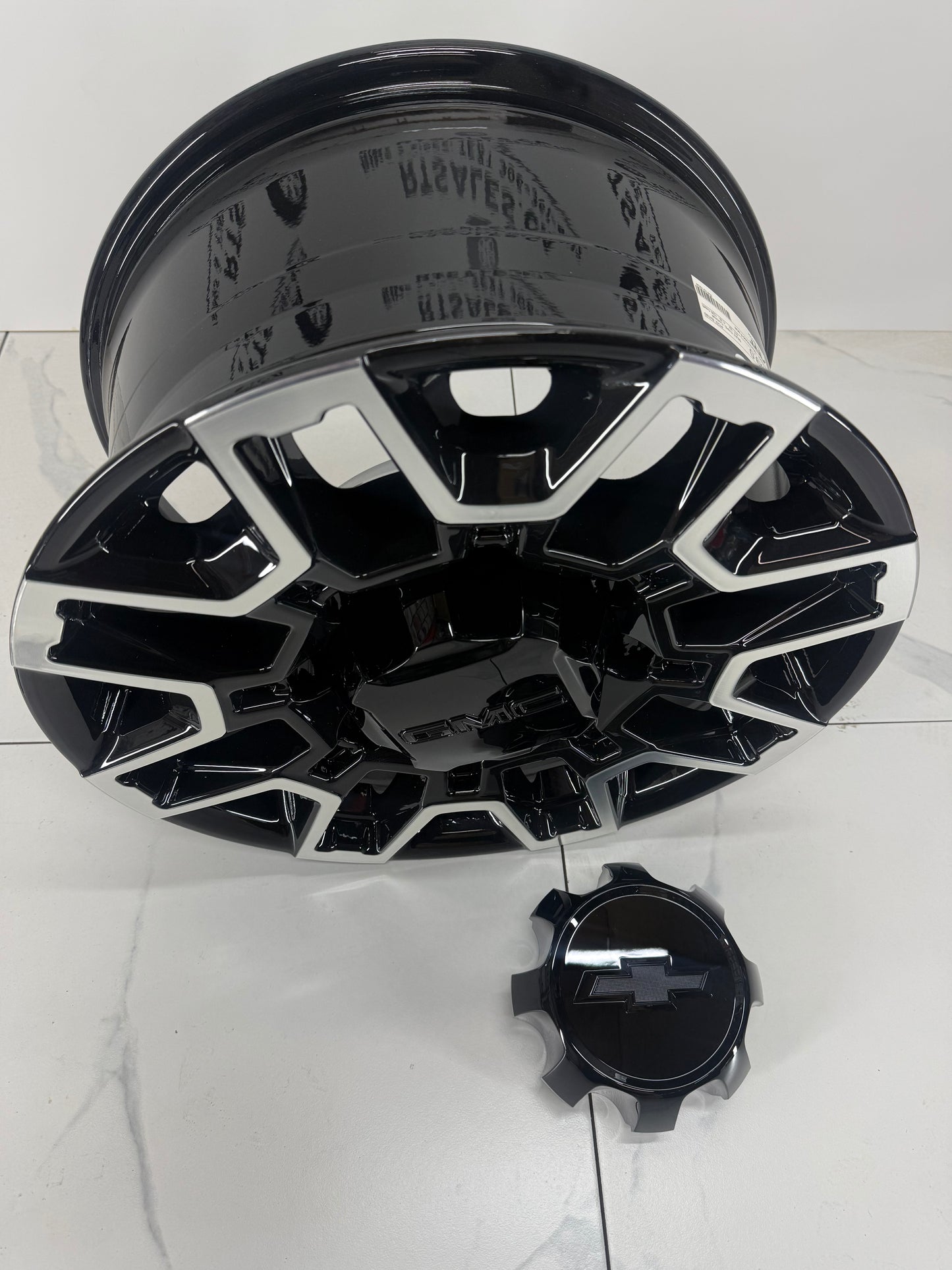 18x9 Replica AT4X rim 8x180, gloss black machined