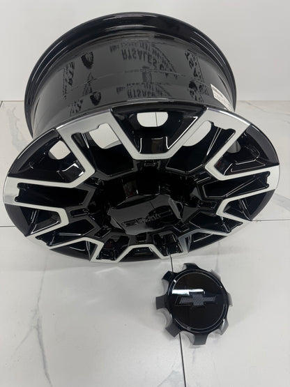 18x9 Replica AT4X rim 8x180, gloss black machined