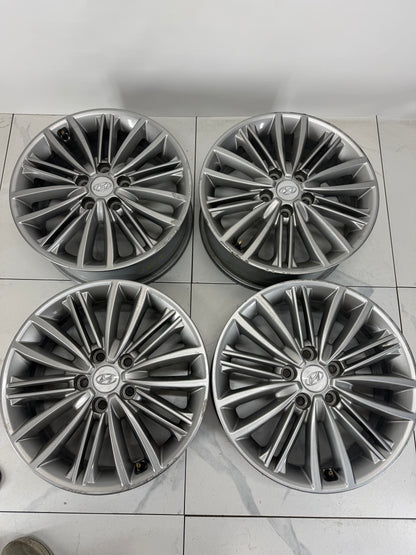 17x7 Hyundai Factory OEM Rims 5x114.3 (Used)