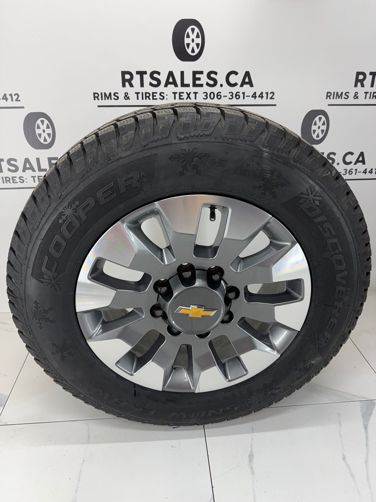275/65/20 Cooper Snow Claw Winter Tires on 20" Chevy 2500/3500 Rims 8x180 (Takeoffs)