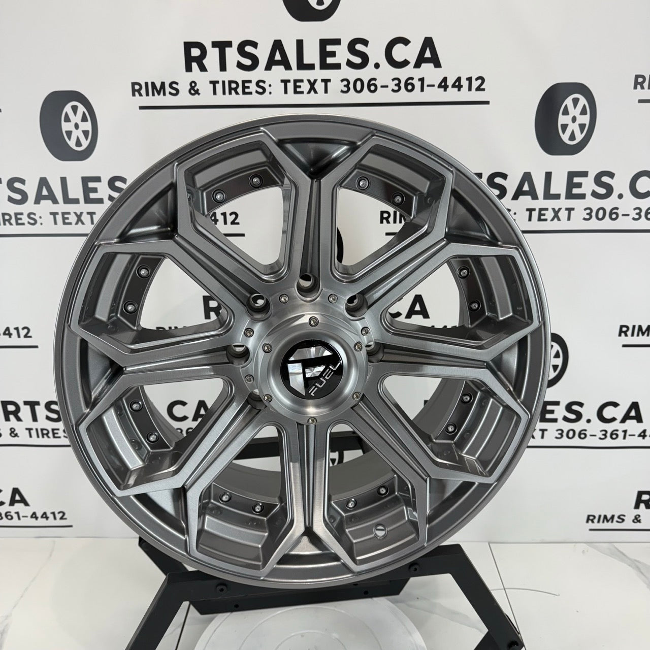 18x9 Fuel Siege Rims 8x170