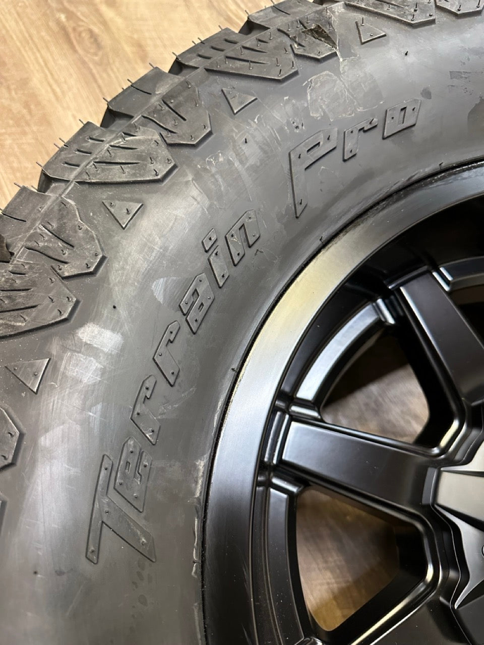 325/65/18 tires 18x9 Fuel Maverick Rims 8x180