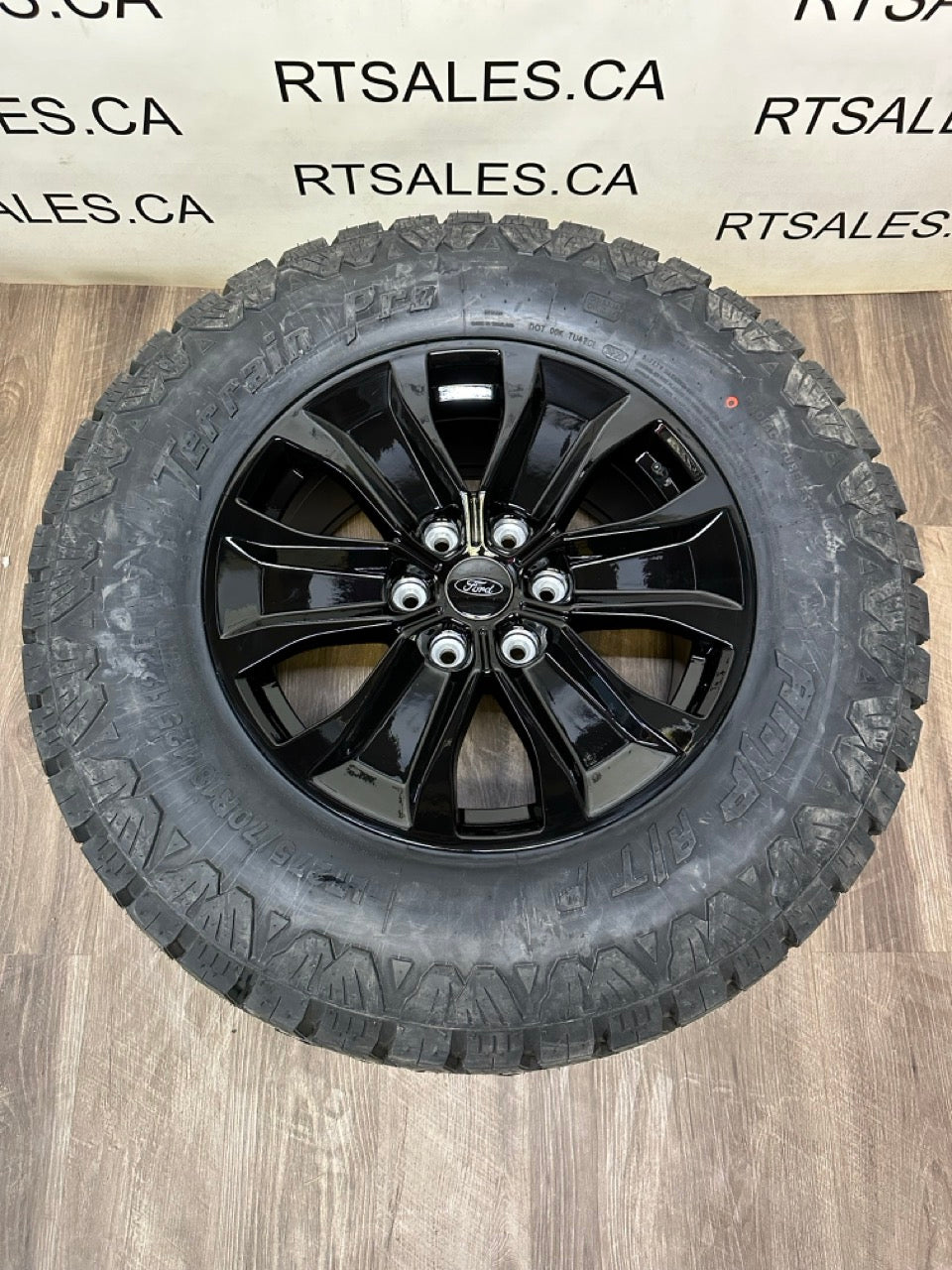 275/70/18 Tires 18x8.5 Replica R250 Rims 6x135 Ford F150