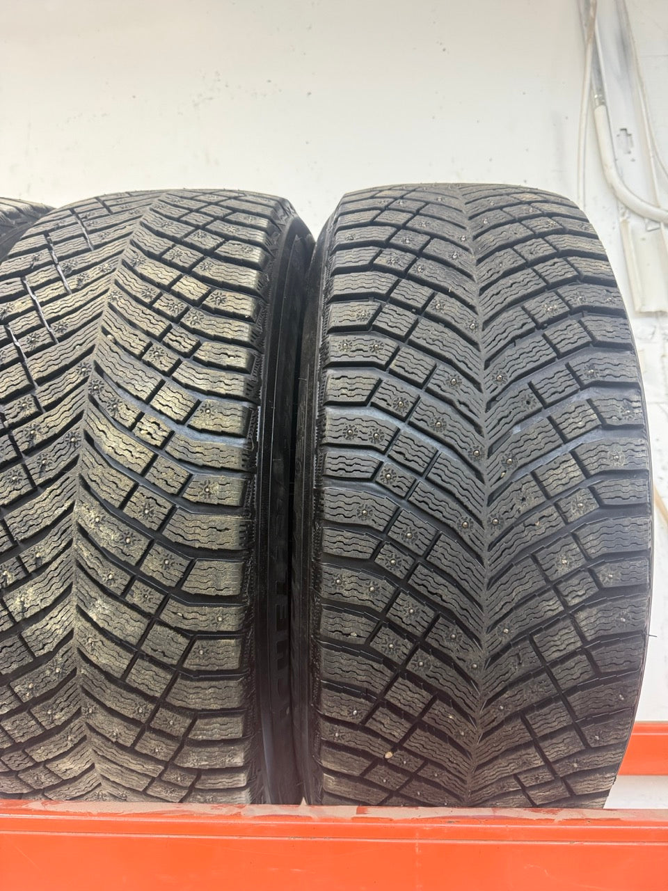 275/50/22 Michelin X-ICE North Factory Studded Winter Tires (takeoffs)