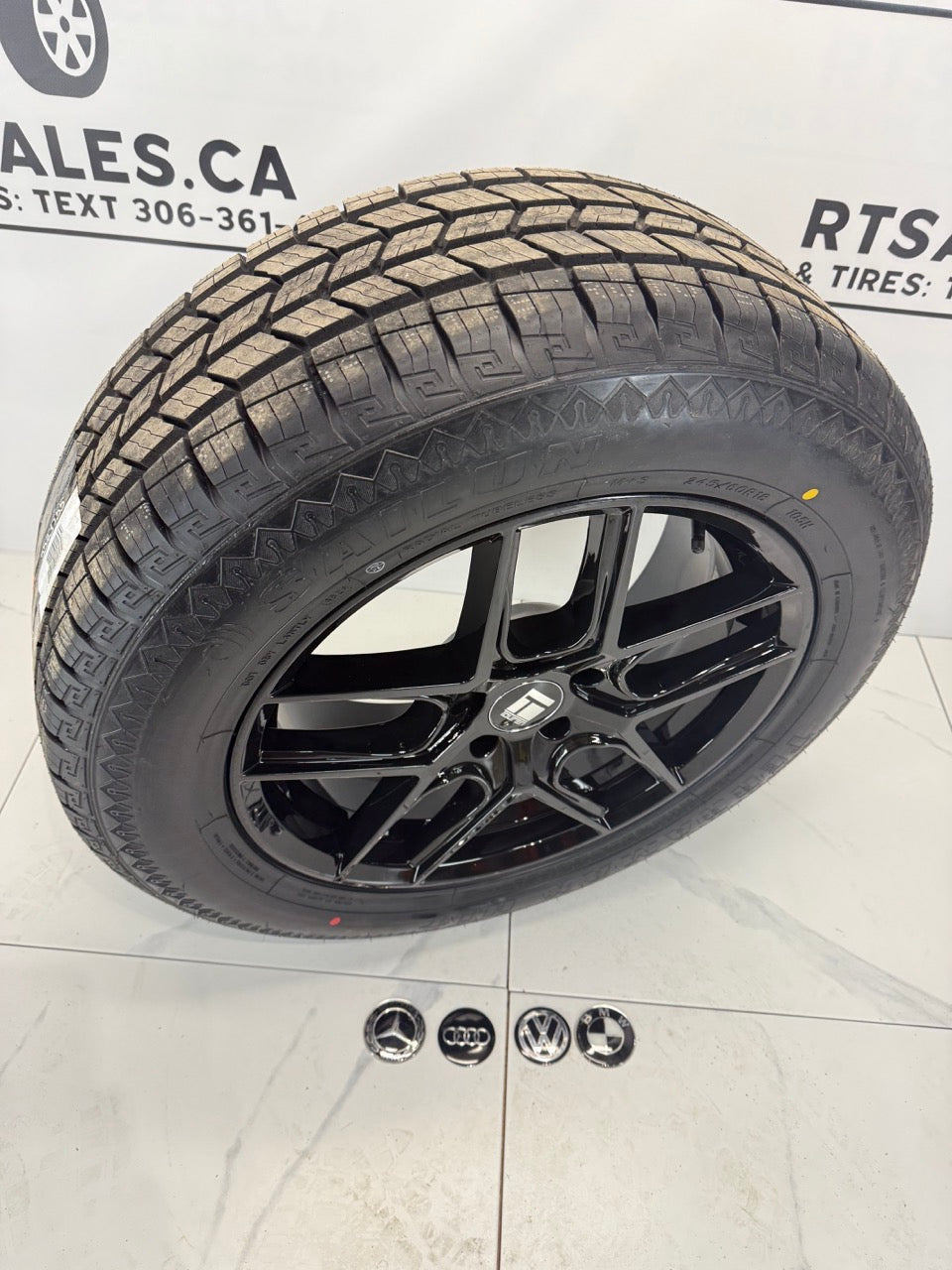 245/60/18 All season TIRES rims 5x112