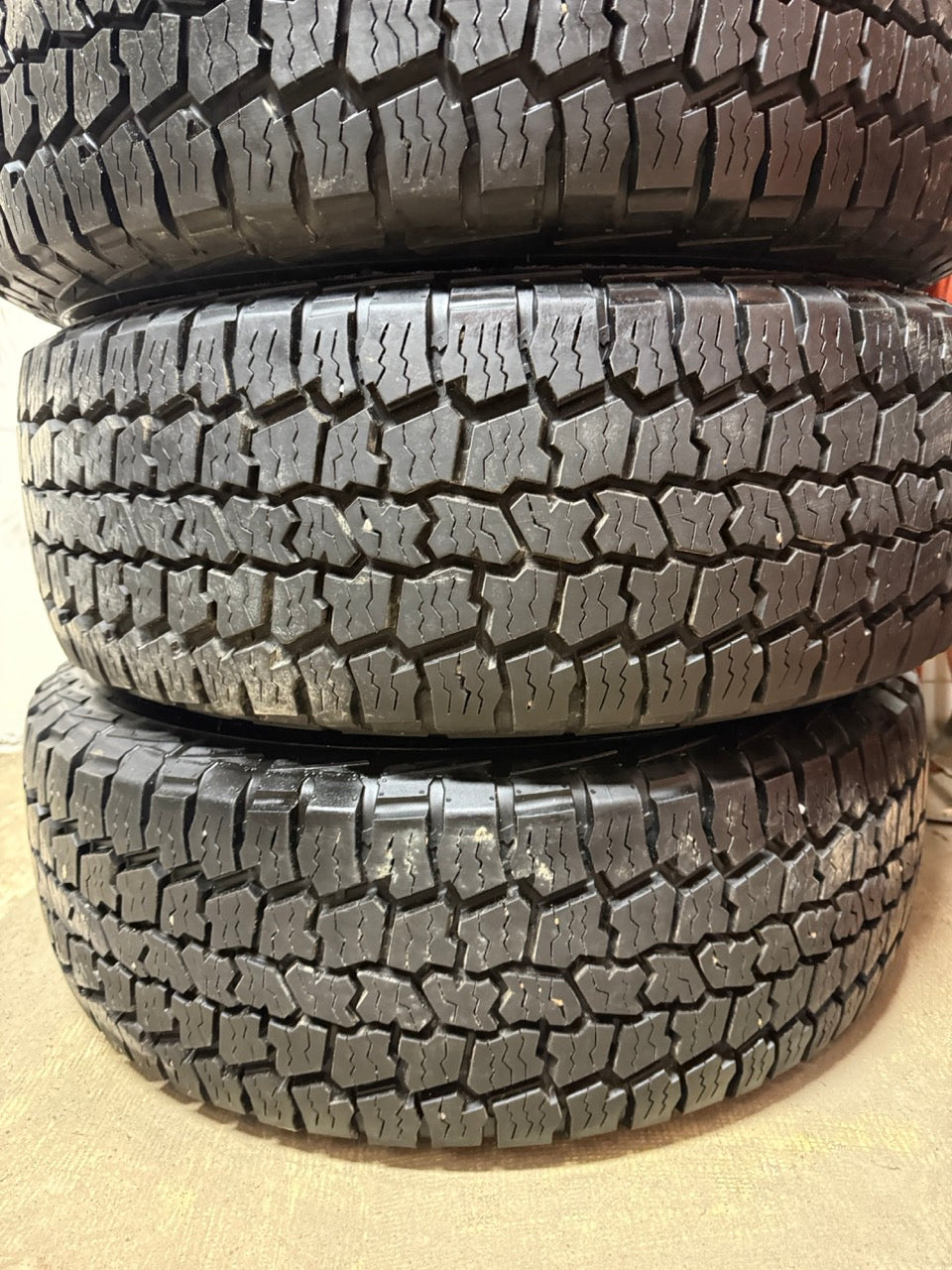 265/70/17 Kelly AT Tires on 17" Dodge Ram Rims 5x139.7