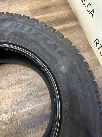 275/65/18 Bridgestone BLIZZAK DM-V2 Winter Tires