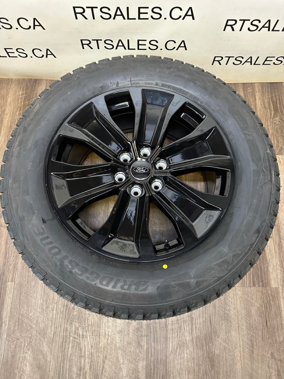 275/60/20 Bridgestone Winter tires on rims Ford F-150 20 inch