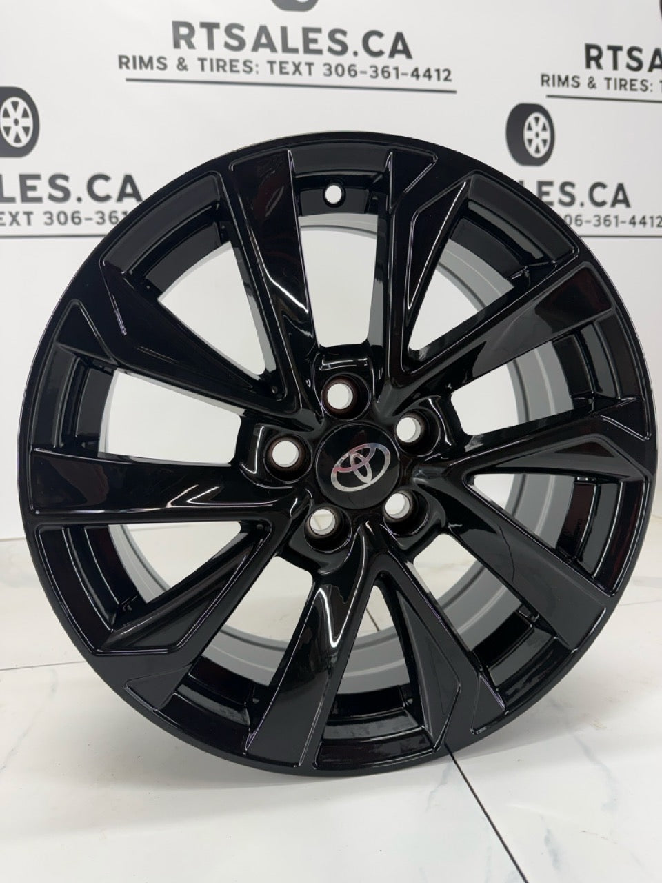 16x6.5 R240 Gloss Black Toyota 5x100