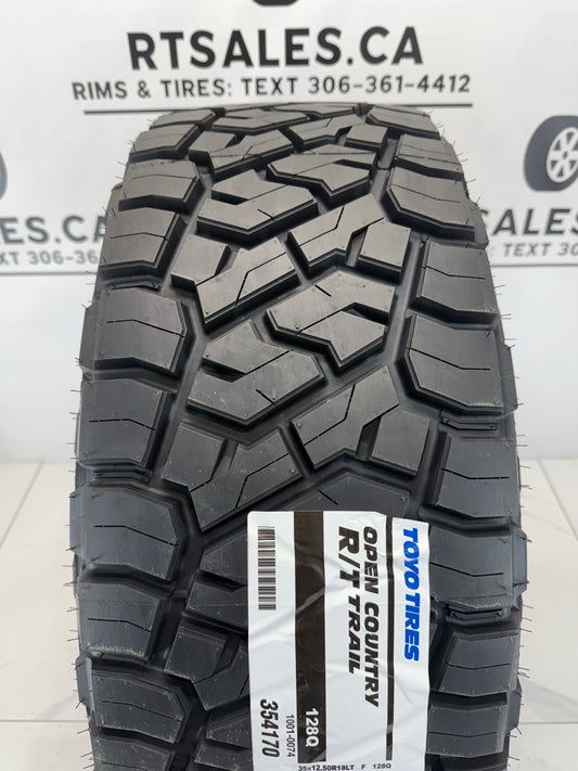 LT 35x12.5x17 Toyo R/T Trail 10 Ply