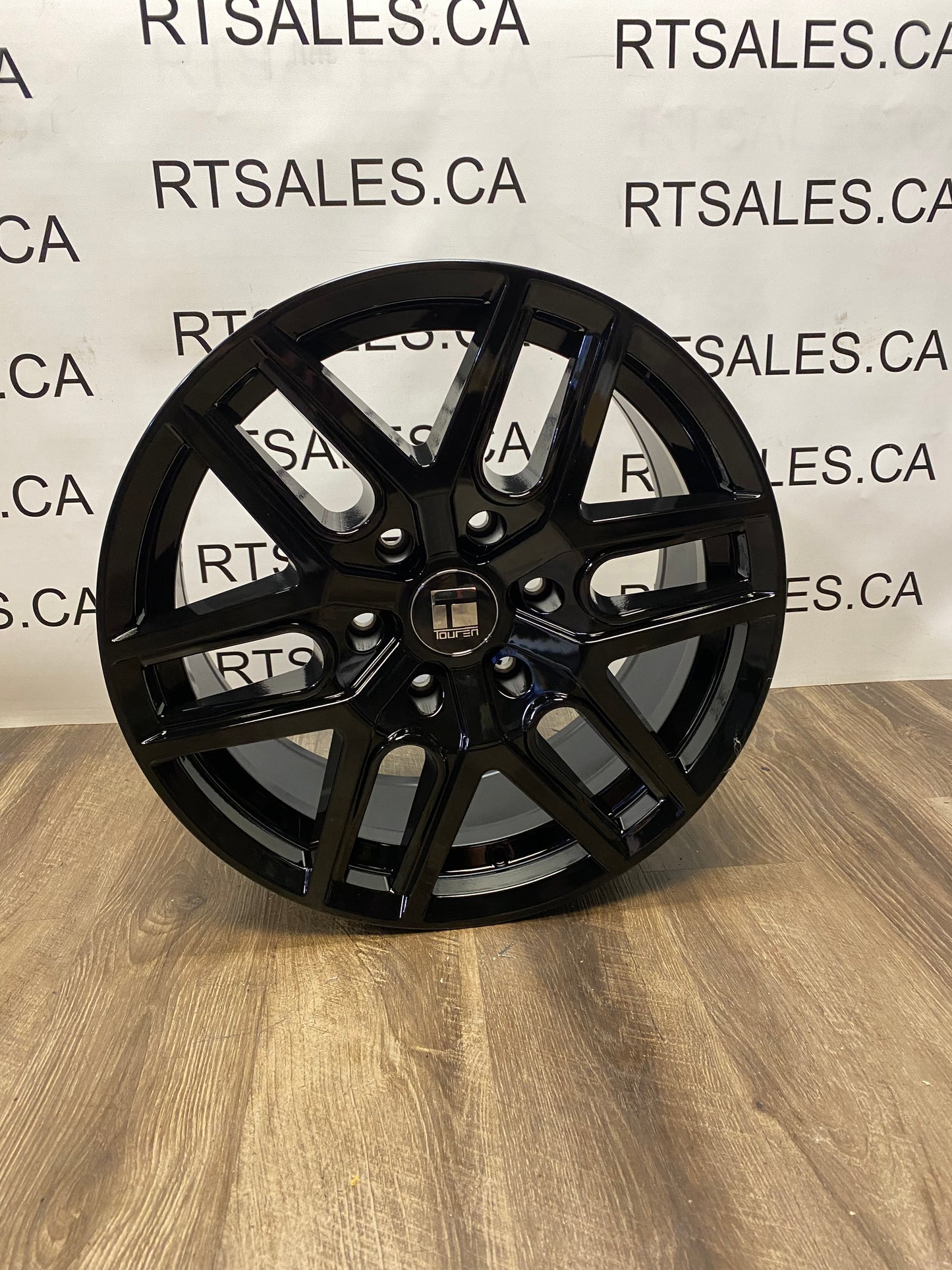 18x8.5 Touren Rims 6x135 Ford F150 & Expedition