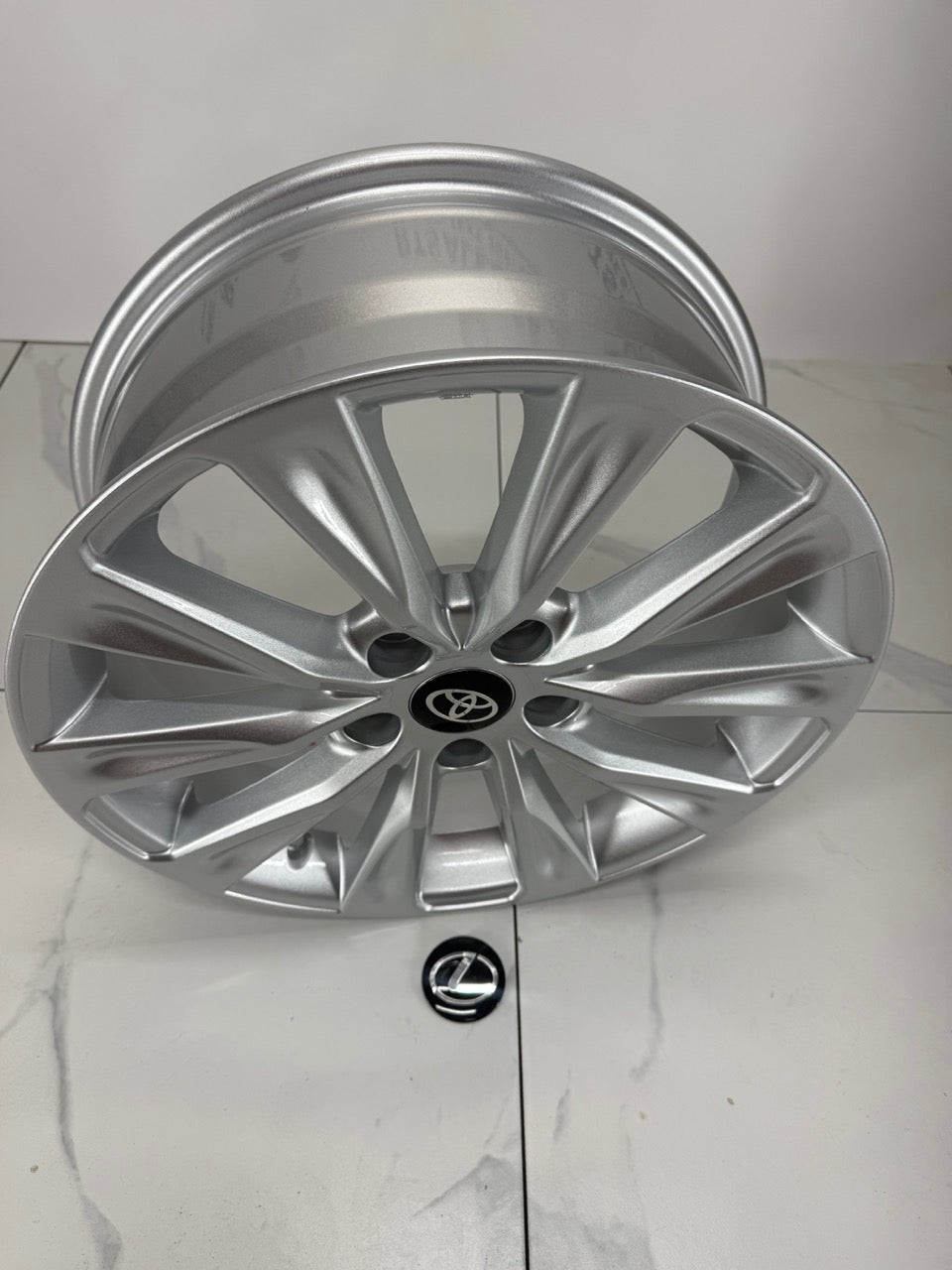 17x7 R223 Metallic Silver 5x114.3 Toyota / Lexus