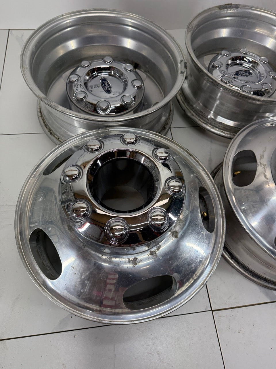 17x6.5 Factory OEM Ford F350 Dually Rims 8x200 (Used)