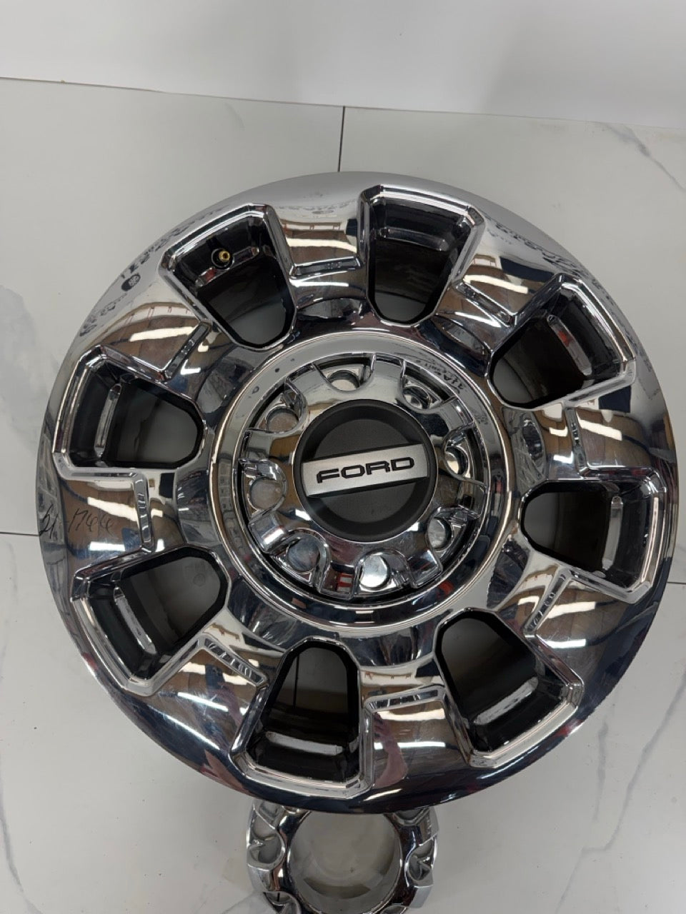 20x8 Ford F250/350 Super Duty OEM Rims 8x170 (Takeoffs)
