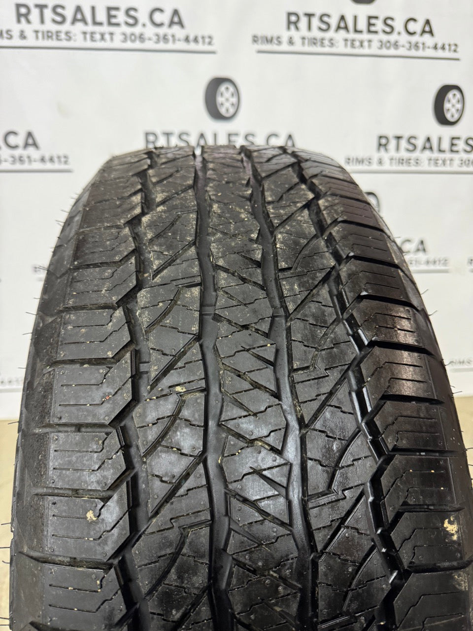 275/55/20 Hankook All Season Tires (Takeoffs)