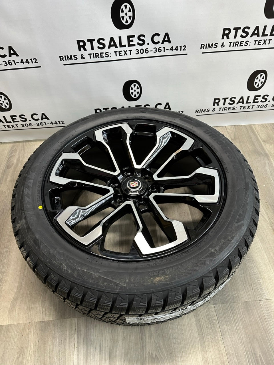 275/50/22 Blizzak Winter tires 22x9 GMC Chevy 1500 Rims 6x139.7