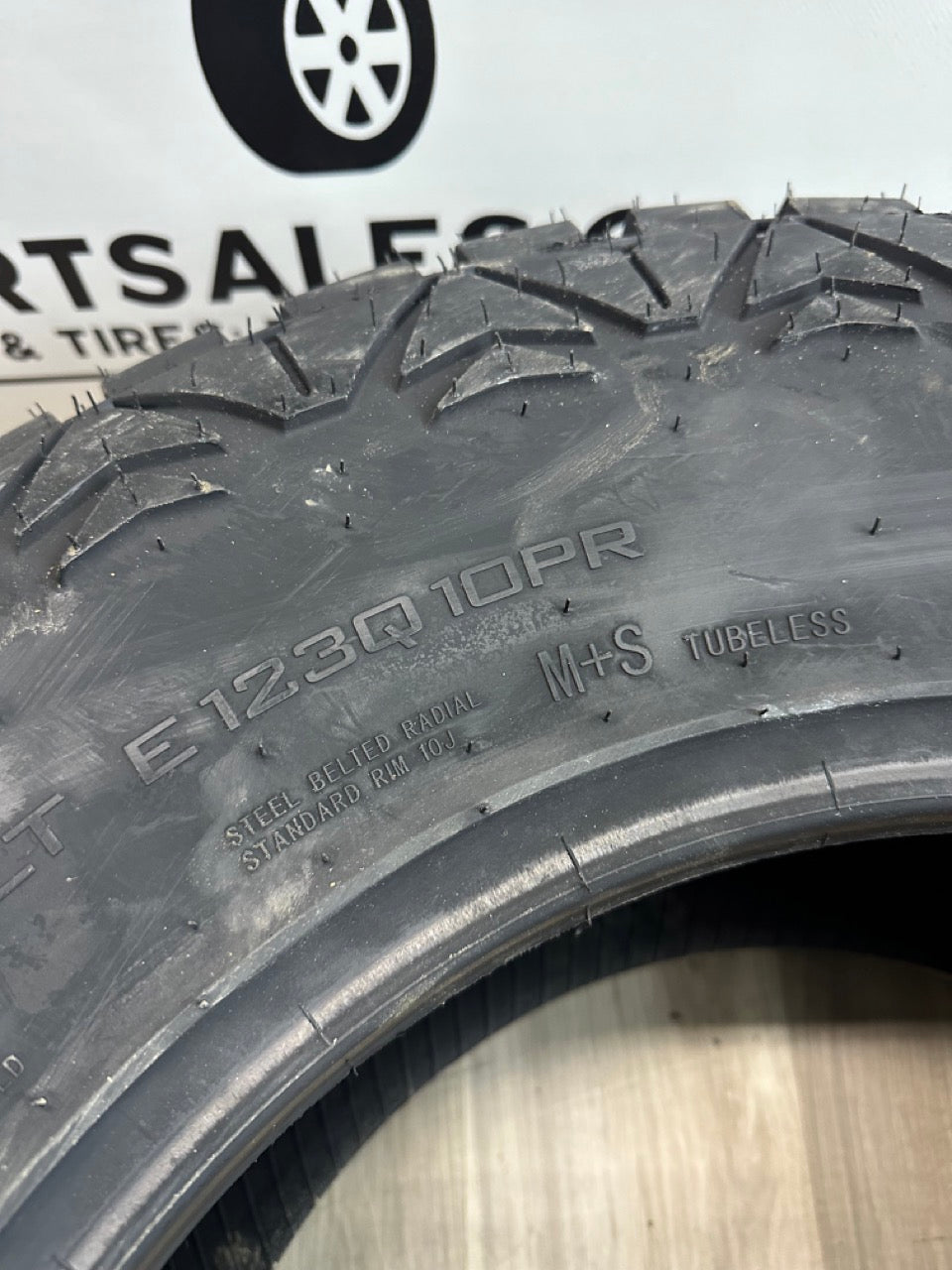 LT 35x12.5x18 Haida HD878 R/T E All Season tires