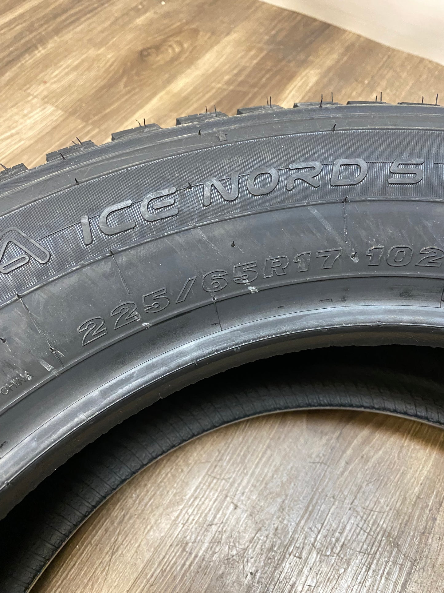 225/65/17 Maxxis NS5-PS STUDDED Winter Tires