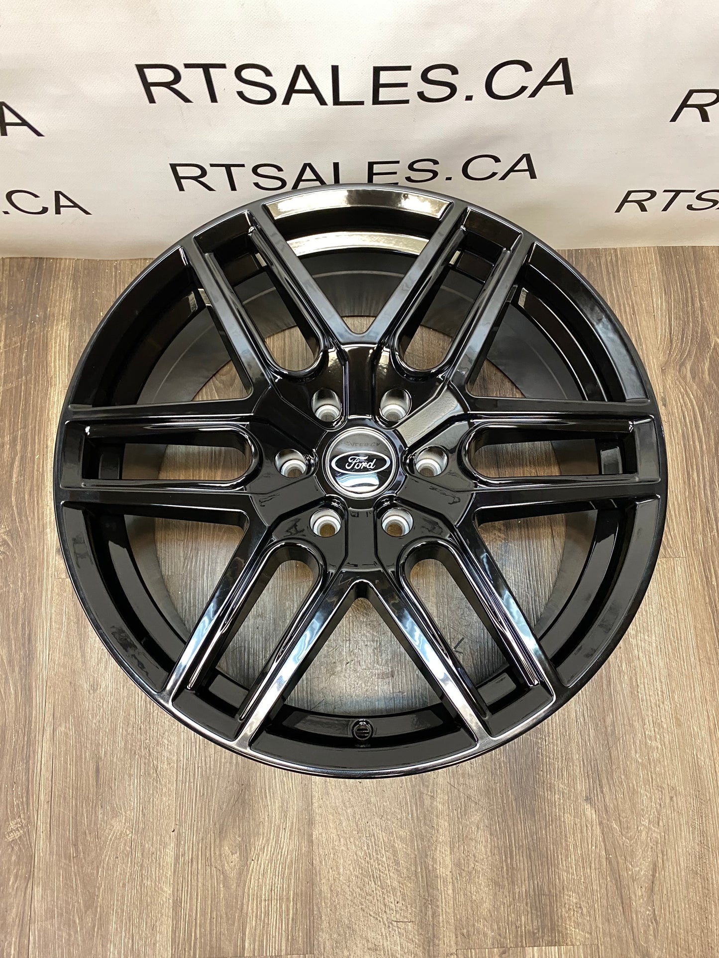 20x9 Touren Rims 6x135 Ford F-150 and Expedition